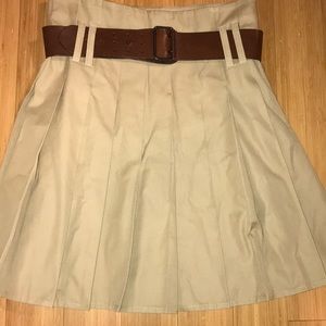 Khaki please Burberry skirt with belt